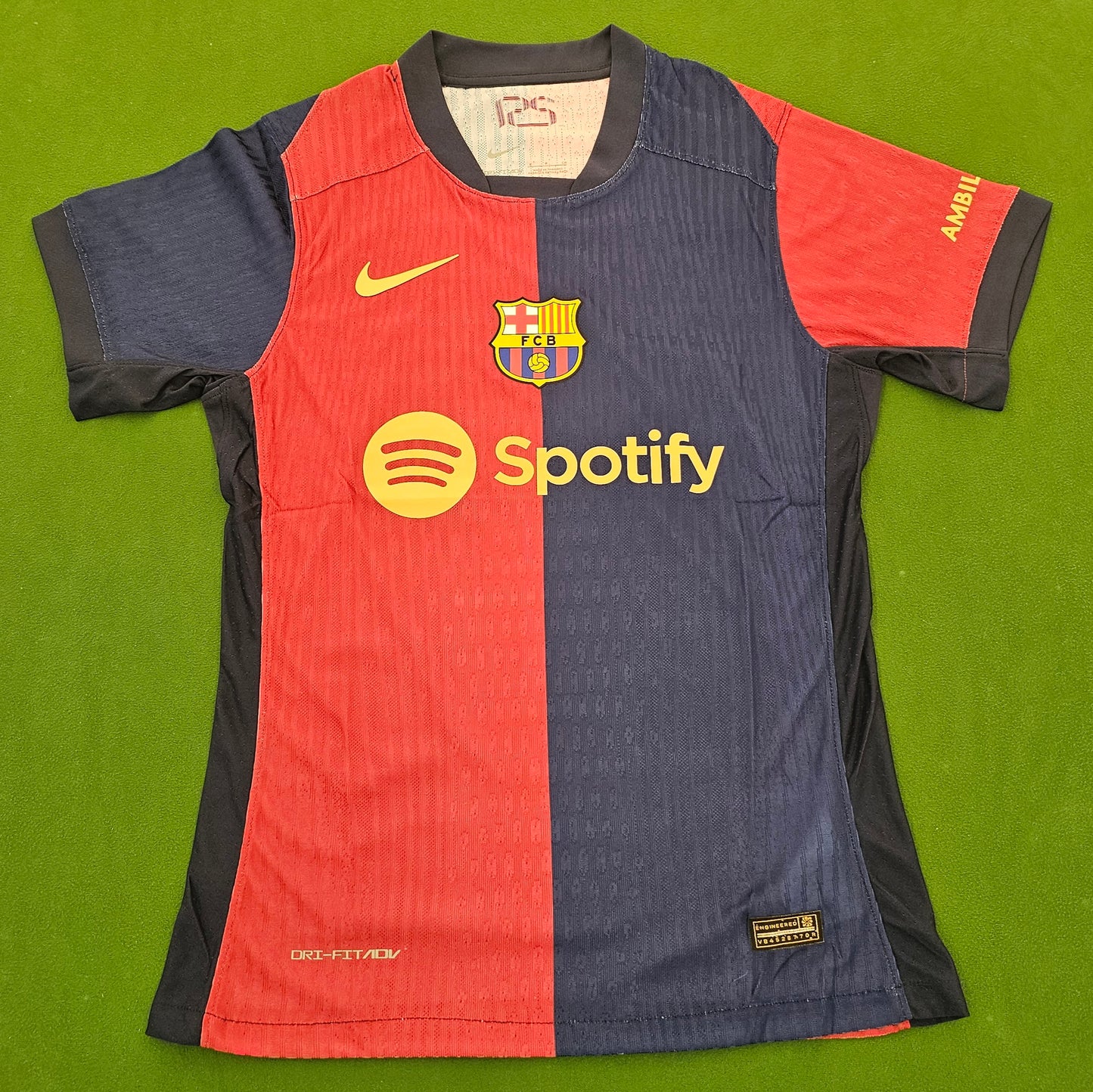FC Barcelona Home Kit 24/25 (Player Version)