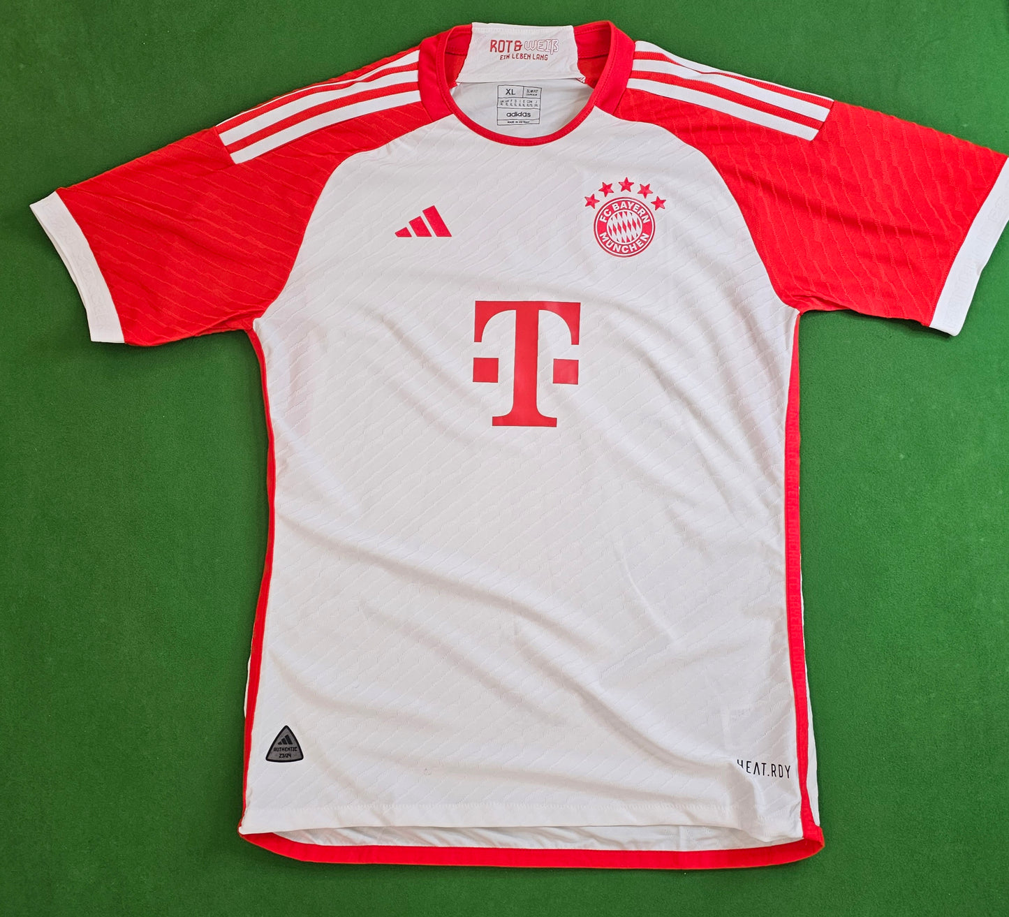 Bayern Munchen Home Kit 23/24 (Player Version)