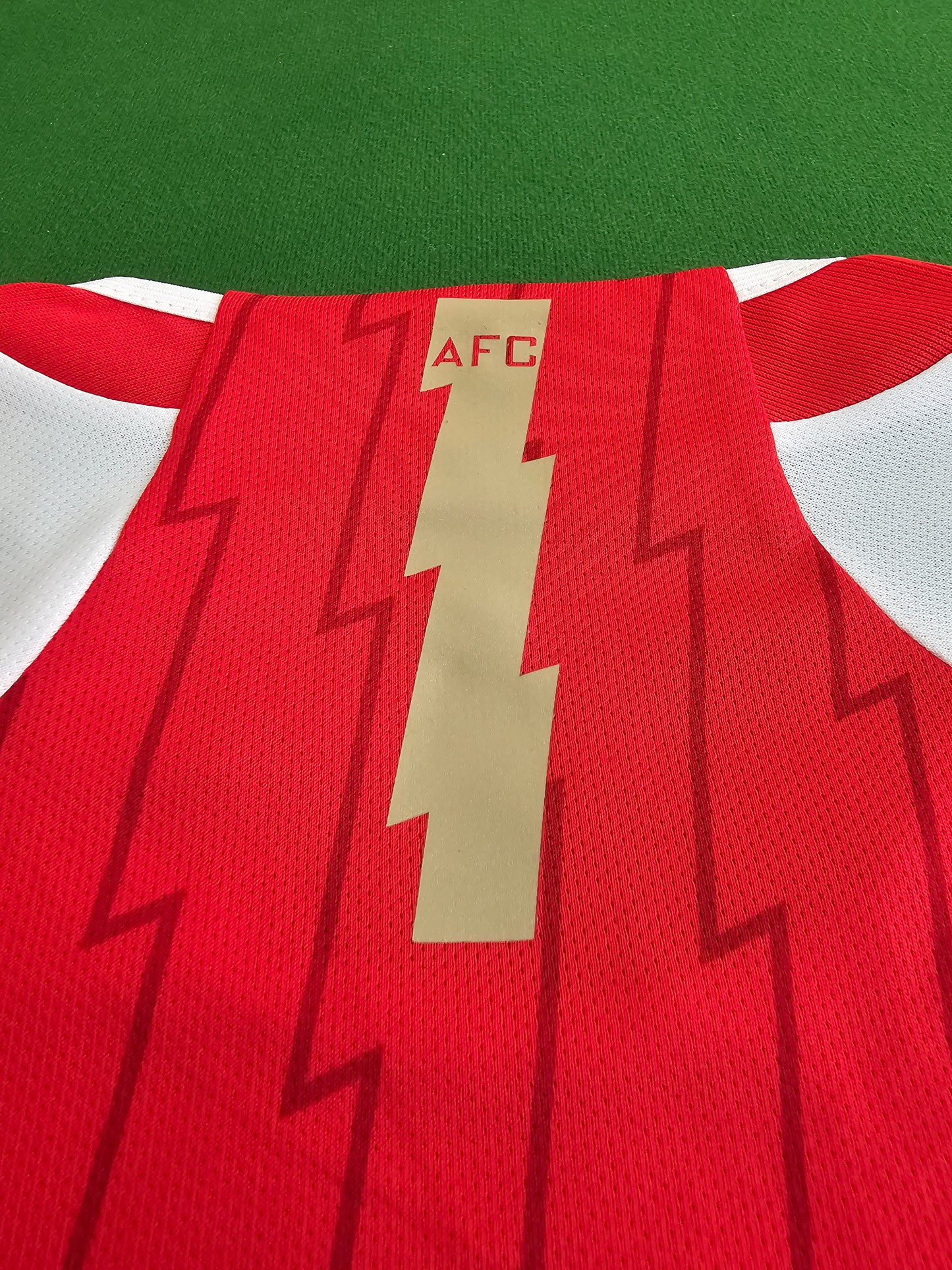 Arsenal Home Kit 23/24 (Fan Version)