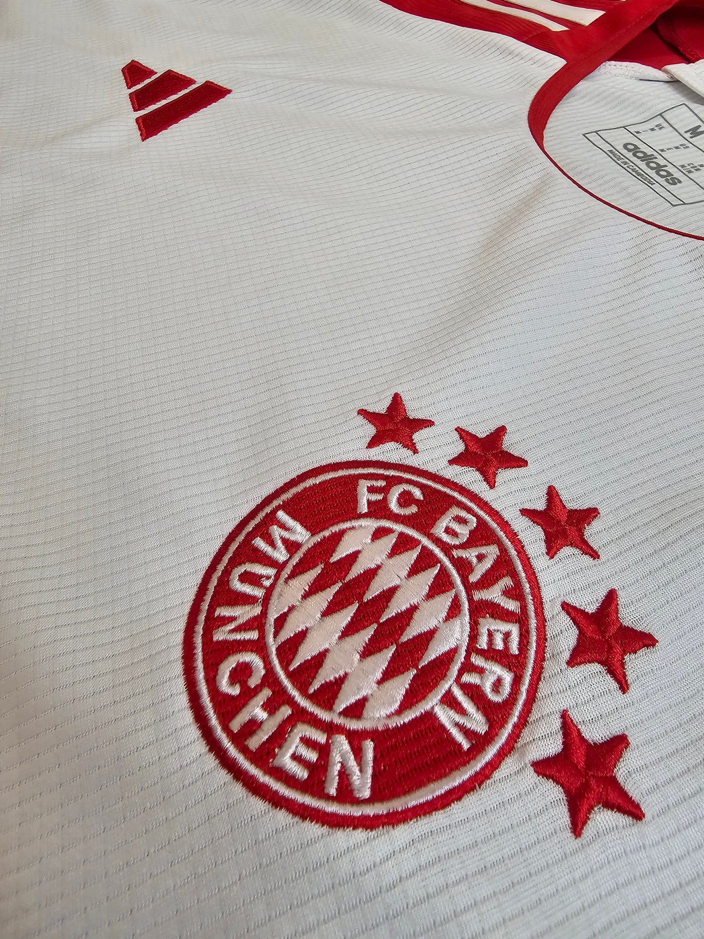 Bayern Munchen Home Kit 23/24 (Fan Version)